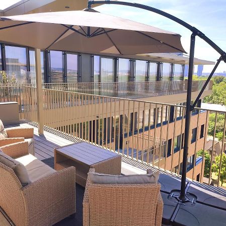 Panorama Apartment Vienna - Free Parking, Sauna & Fitness Екстер'єр фото