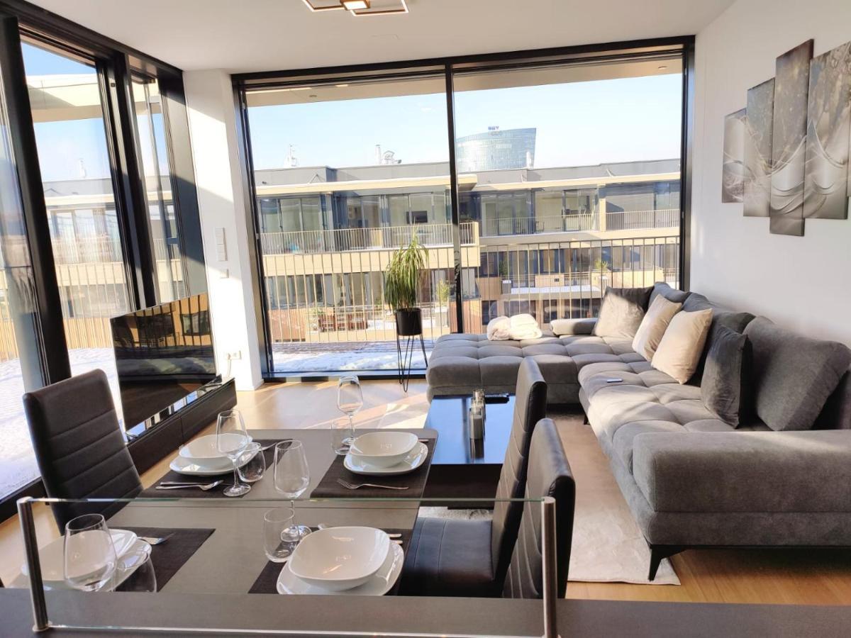 Panorama Apartment Vienna - Free Parking, Sauna & Fitness Екстер'єр фото
