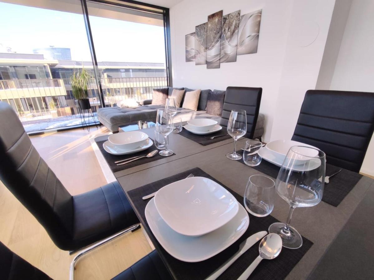 Panorama Apartment Vienna - Free Parking, Sauna & Fitness Екстер'єр фото