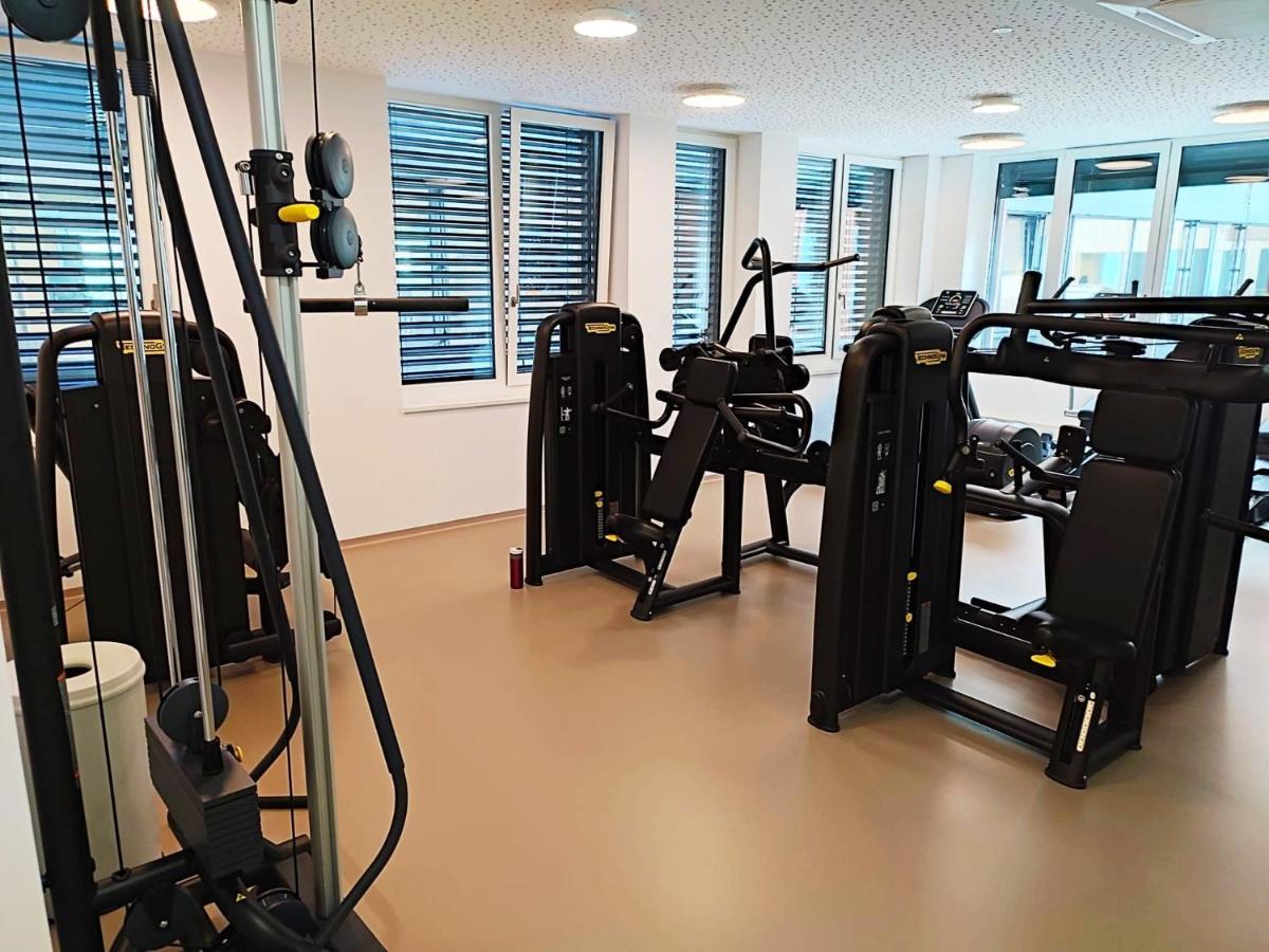 Panorama Apartment Vienna - Free Parking, Sauna & Fitness Екстер'єр фото